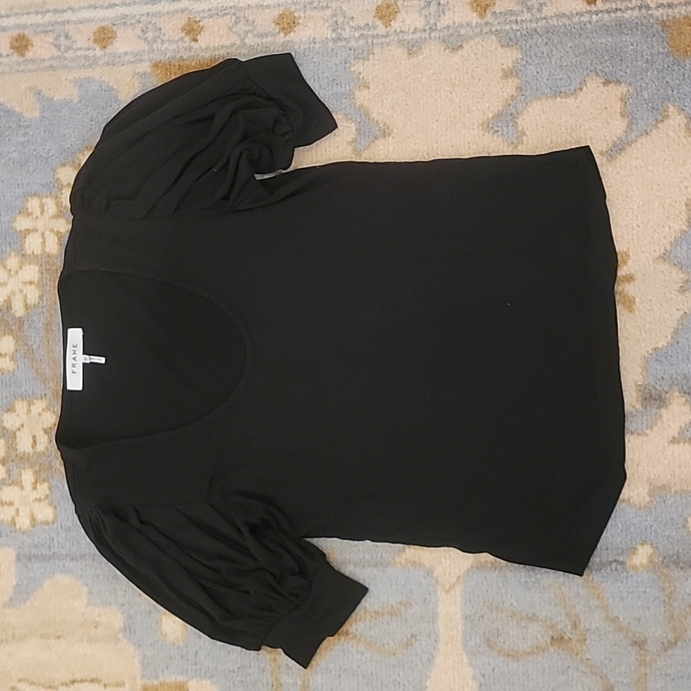 FRAME Puff Sleve top in black XS